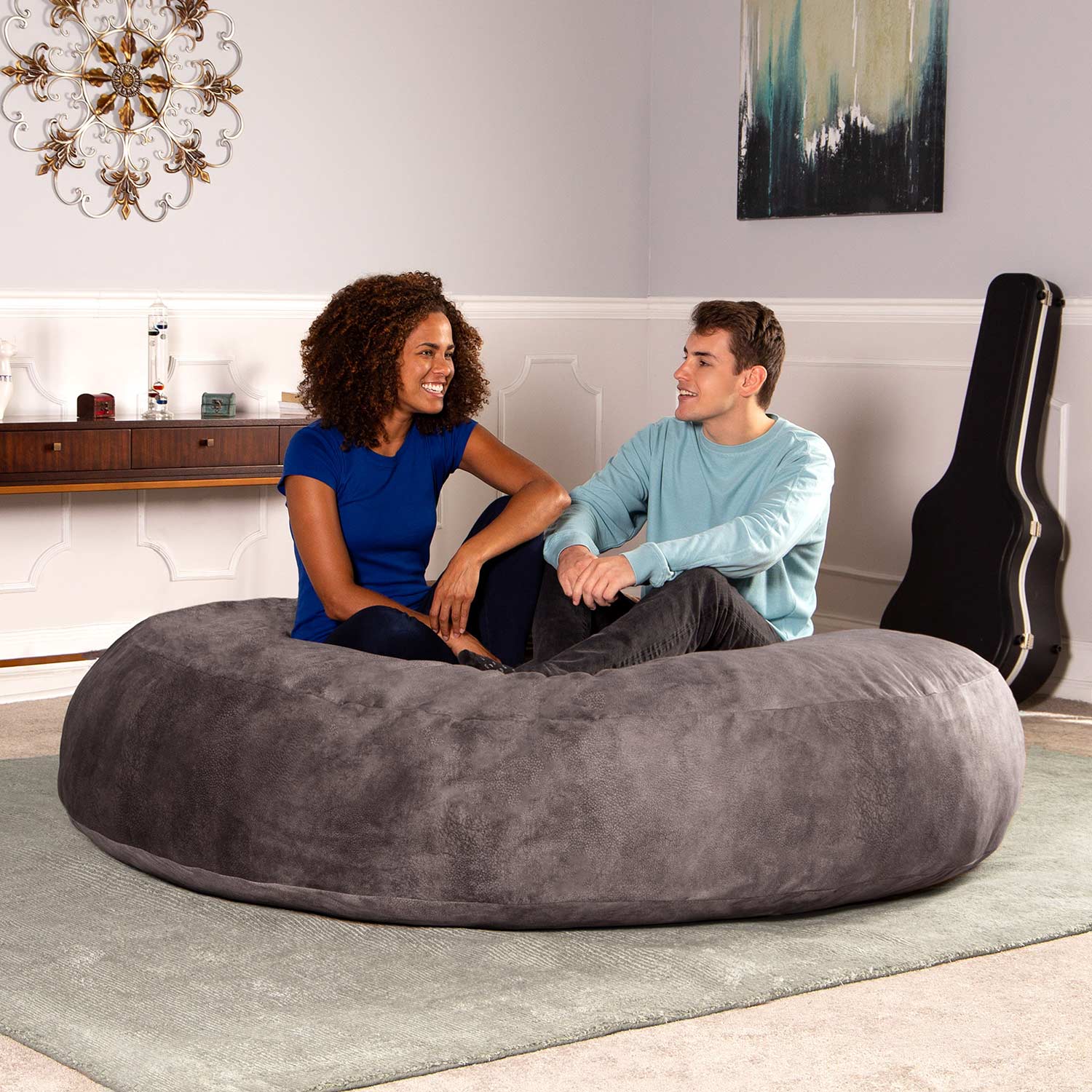 Decorating a Bachelor's Pad? Consider a Bean Bag Chair – The Fashionisto